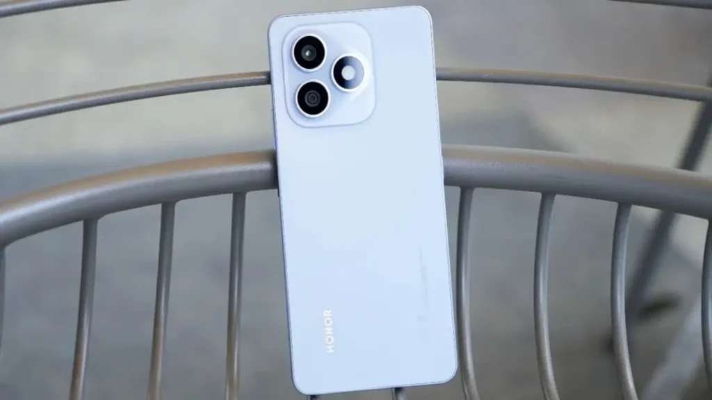 مواصفات تضمن أداءً يومياً مستقراً وبطارية طويلة العمر في تصميم نحيف وخفيف